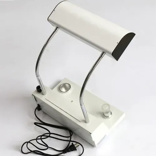 Daylight Fluorescent Grading Lamp