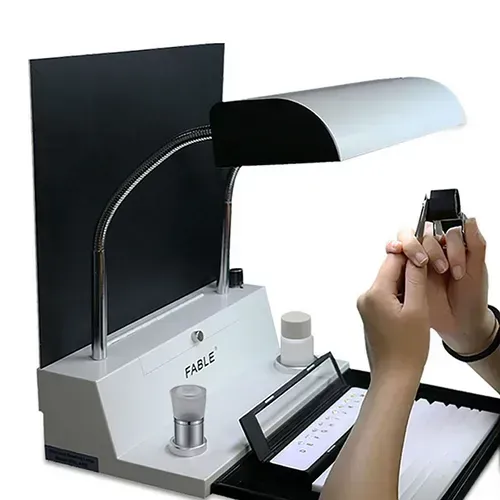 Daylight Fluorescent Grading Lamp